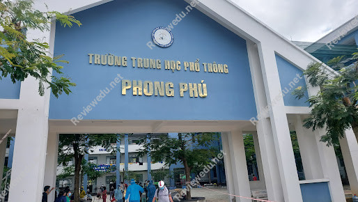 Trường THPT Phong Phú