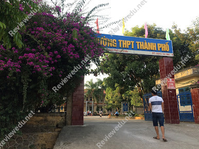 Trường THPT Thành Phố