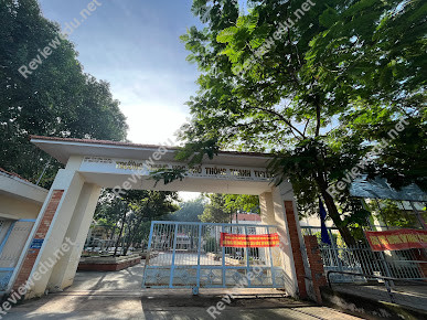 Trường THPT Thanh Tuyền