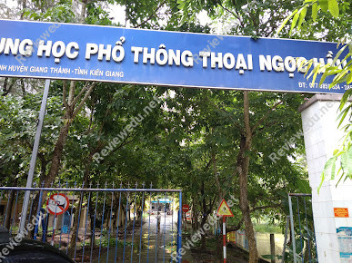Trường THPT Thoại Ngọc Hầu