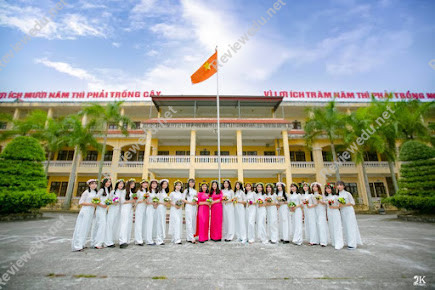 Trường THPT Thụy Hương