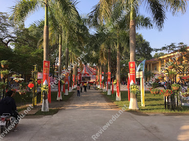 Trường THPT Vĩnh Yên