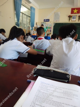 Trường Tiểu Học Lê Thị Hồng Gấm