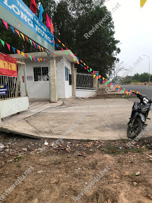 Trường Tiểu Học Long Hưng