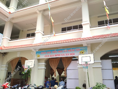 Trường Tiểu học Nguyễn Huệ 1