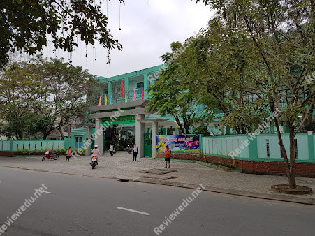 Trường Tiểu Học Núi Thành