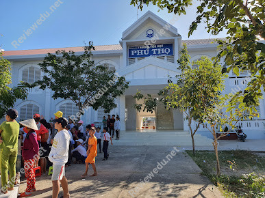 Trường tiểu học Phú Thọ