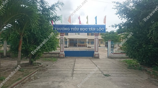 Trường Tiểu học Tân Lộc