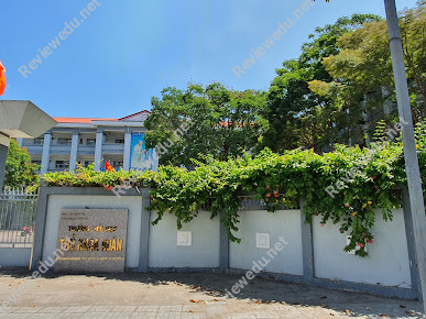 Trường tiểu học Thủ Khoa Huân