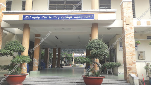 Trường Tiểu Học Trần Phú