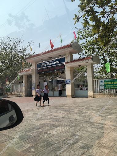 Trường Tiểu học Trần Quang Diệu