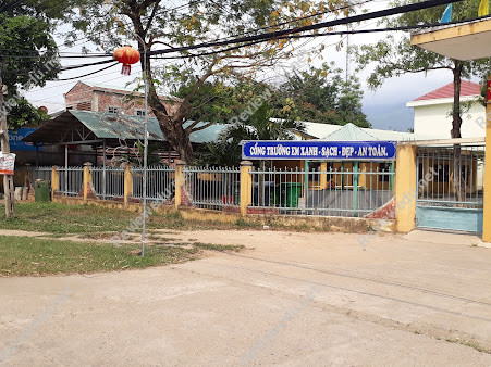 Trường Tiểu Học Trịnh Thị Liền